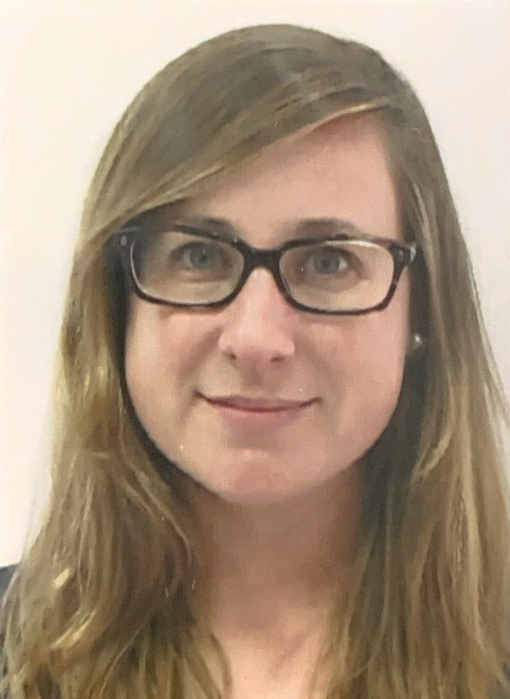 Dr. Cristina Caupena Auledas